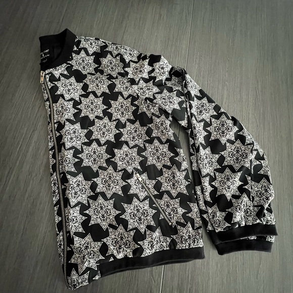 Bomber Lightweight Jacket - Picture 4 of 6